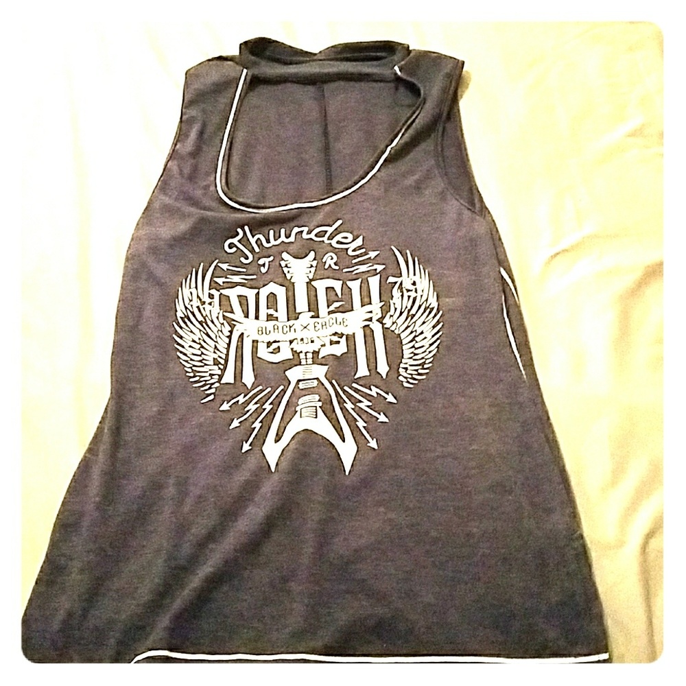 Low cut sleeveless tee with choker neckline